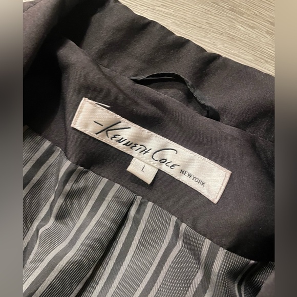 Kenneth Cole trench coat - Picture 4 of 6